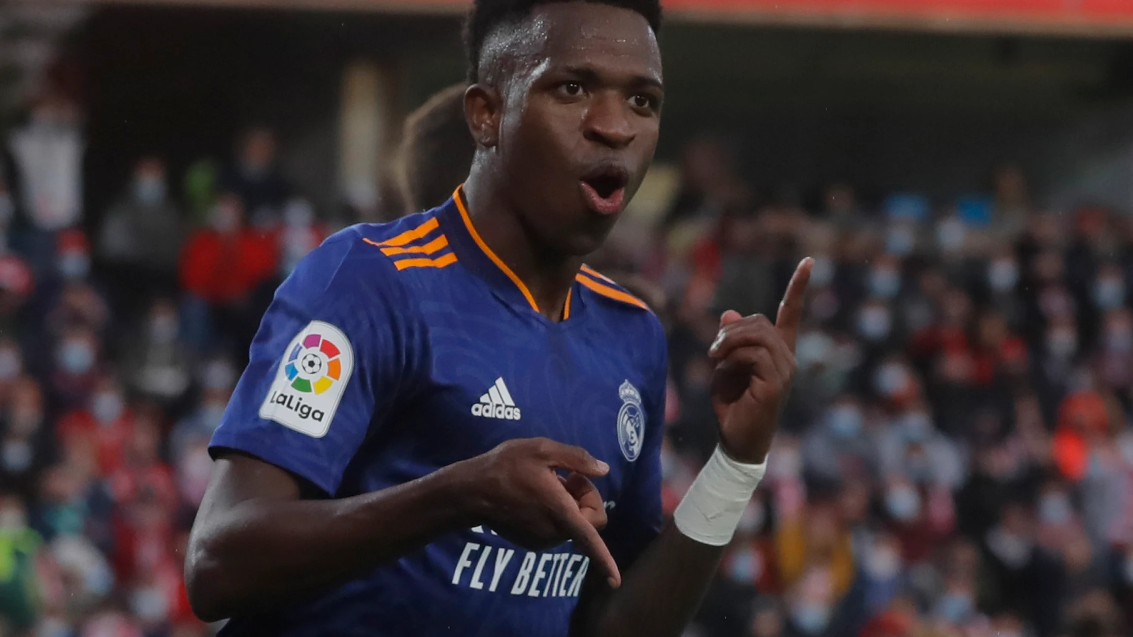 Vinicius marca el tercer tanto en el partido contra el Granada