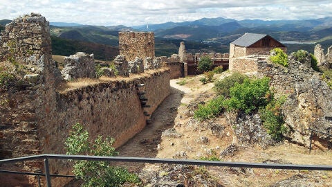 Castillo de Cornatel