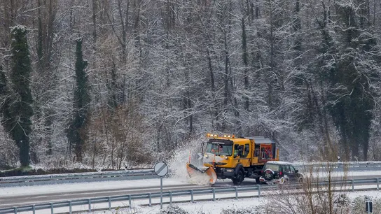 Llega el primer gran temporal con avisos en más de 20 provincias por nieve, tormentas y viento Llega el primer gran temporal con avisos en más de 20 provincias por nieve, tormentas y viento
