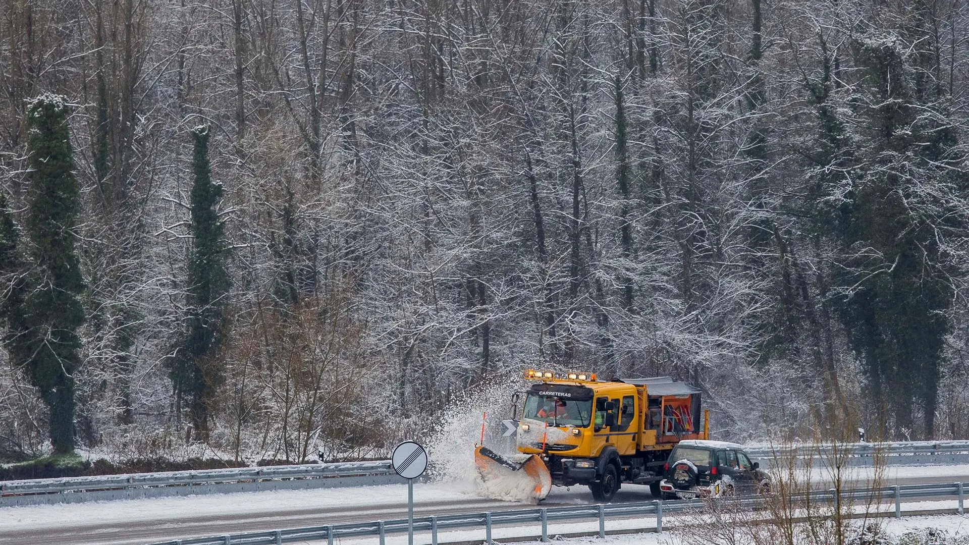 Llega el primer gran temporal con avisos en más de 20 provincias por nieve, tormentas y viento