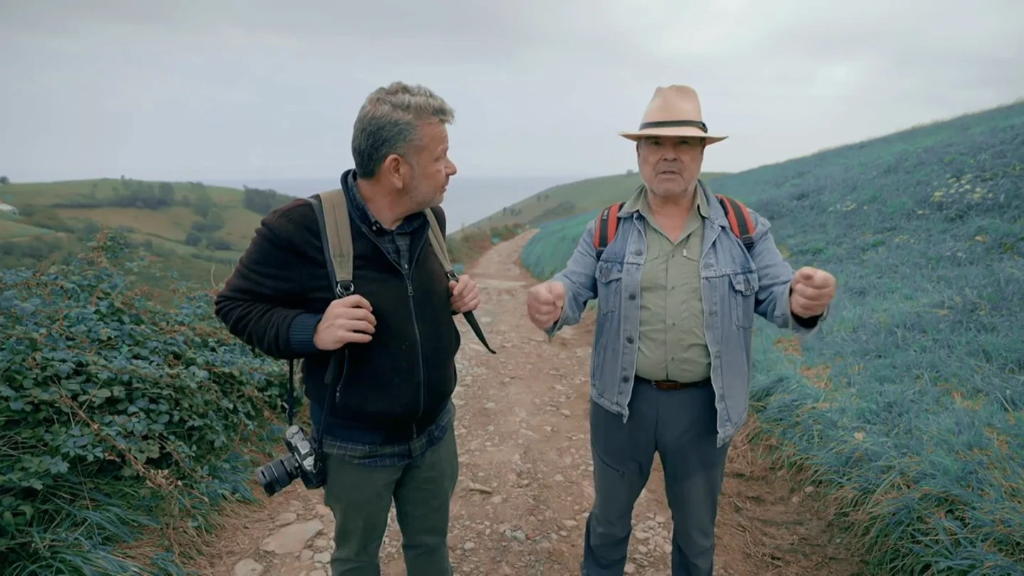 "He engañado a una cantidad de gente asombrosa": Antonio Resines impacta a Chicote al contarle el secreto que oculta en sus películas "He engañado a una cantidad de gente asombrosa": Antonio Resines impacta a Chicote al contarle el secreto que oculta en sus películas
