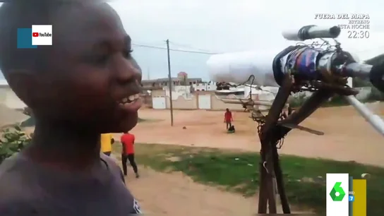 La increíble idea de un niño senegalés de 12 años: crea un telescopio con unas viejas lentes y latas La increíble idea de un niño senegalés de 12 años: crea un telescopio con unas viejas lentes y latas