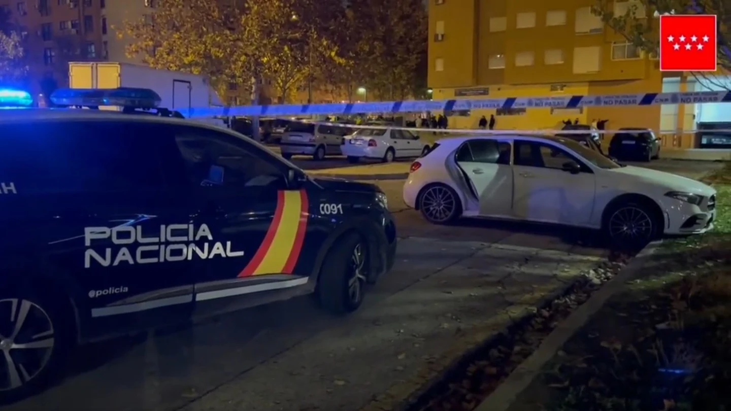 Hallan a un hombre con un disparo en la cabeza en el interior de un coche en Getafe Hallan a un hombre con un disparo en la cabeza en el interior de un coche en Getafe