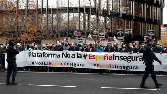 Concentración ante la delegación del Gobierno en Madrid convocada por la plataforma "No a la España insegura", para mostrar su rechazo a la reforma de la ley de Seguridad Ciudadana Concentración ante la delegación del Gobierno en Madrid convocada por la plataforma "No a la España insegura", para mostrar su rechazo a la reforma de la ley de Seguridad Ciudadana