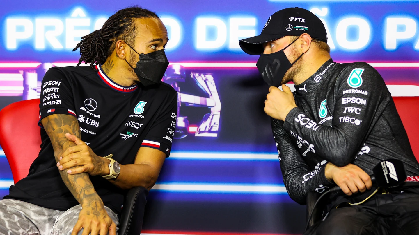 Lewis Hamilton y Valtteri Bottas Lewis Hamilton y Valtteri Bottas