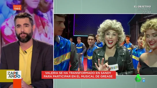 La cómica reacción de Thais Villas al ver a Valeria Ros disfrazada de 'Sandy' de 'Grease': "¡Parece Esperanza Aguirre!" La cómica reacción de Thais Villas al ver a Valeria Ros disfrazada de 'Sandy' de 'Grease': "¡Parece Esperanza Aguirre!"