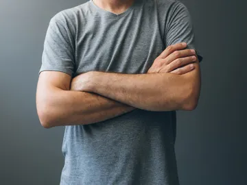 Brazos cruzados Brazos cruzados