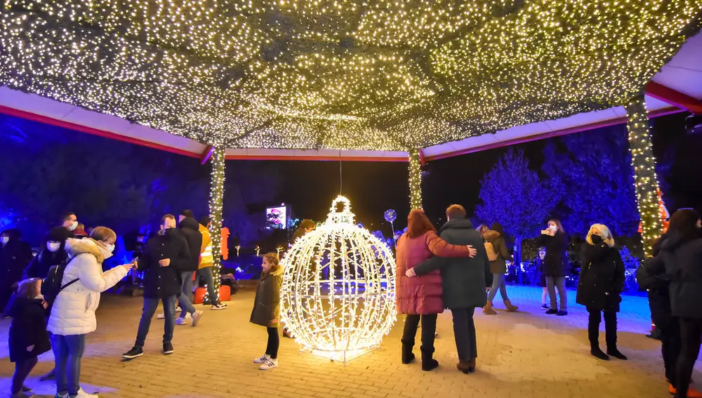 Espectáculo de luces en el Parque de la Navidad de España de Torrejón de Ardoz