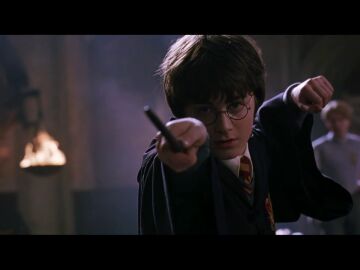Desde invocar serpientes a reparar unas gafas rotas: los mejores hechizos de Harry Potter