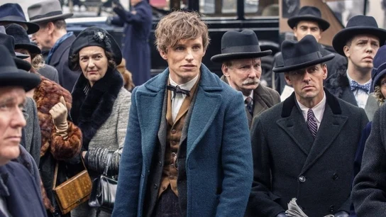 Eddie Redmayne interpretando a Newton Scamander en 'Animales Fantásticos' Eddie Redmayne interpretando a Newton Scamander en 'Animales Fantásticos'