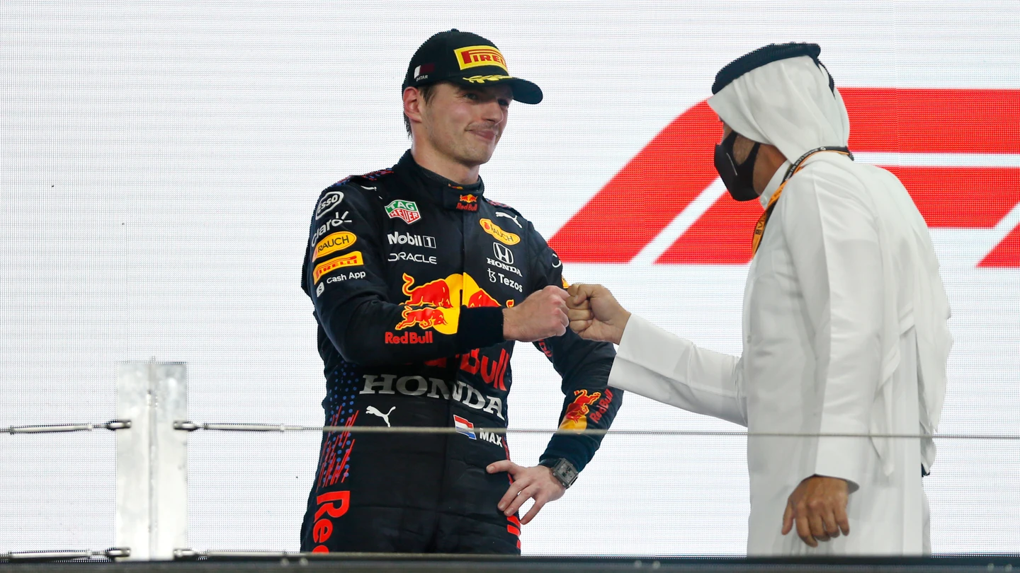 Max Verstappen, en el podio de Catar Max Verstappen, en el podio de Catar