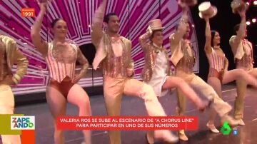 El momentazo en el que Valeria Ros participa en un número del espectáculo 'A Chorus Line' con Manuel Bandera
