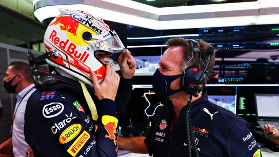 Max Verstappen y Christian Horner Max Verstappen y Christian Horner