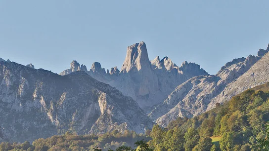 El Naranjo de Bulnes El Naranjo de Bulnes