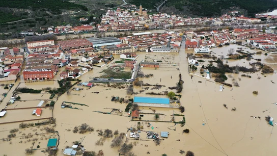 Vista aérea de la localidad navarra de Funes, afectada por los desbordamientos Vista aérea de los alrededores de la localidad navarra de Funes