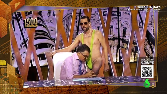 Los disfraces más surrealistas de Dani Mateo en El Intermedio: "Todos te quedan fatal" Los disfraces más surrealistas de Dani Mateo en El Intermedio: "Todos te quedan fatal"