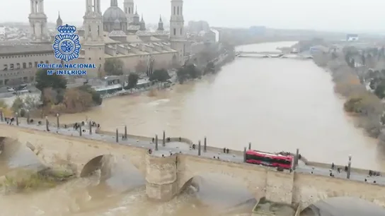 La crecida del Ebro en Zaragoza a vista de dron La crecida del Ebro en Zaragoza a vista de dron