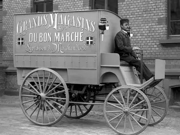 125 años de historia de furgonetas: el vehículo de reparto Benz de 1896 125 años de historia de furgonetas: el vehículo de reparto Benz de 1896