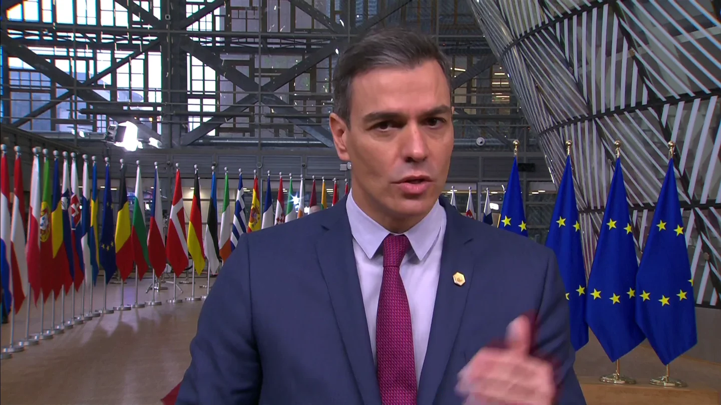 Sánchez anuncia nuevas ayudas para La Palma Sánchez anuncia nuevas ayudas para La Palma