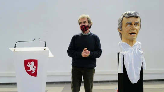 Fernando Simón no descarta restricciones en Navidad ante el aumento de los contagios de COVID-19 Fernando Simón no descarta restricciones en Navidad ante el aumento de los contagios de COVID-19