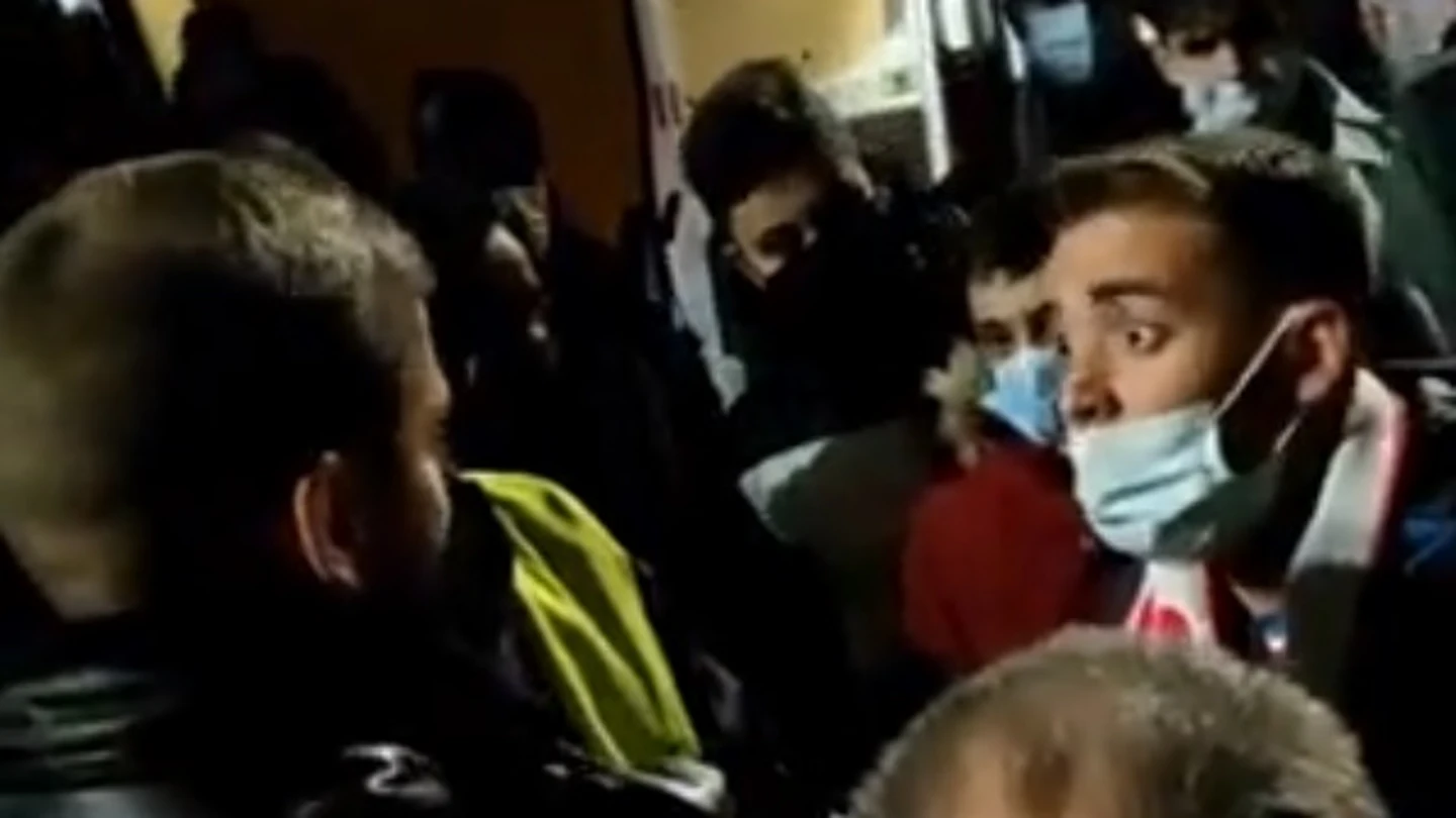 Rapapolvo de un hincha del Granada CF a Robert Moreno Rapapolvo de un hincha del Granada CF a Robert Moreno