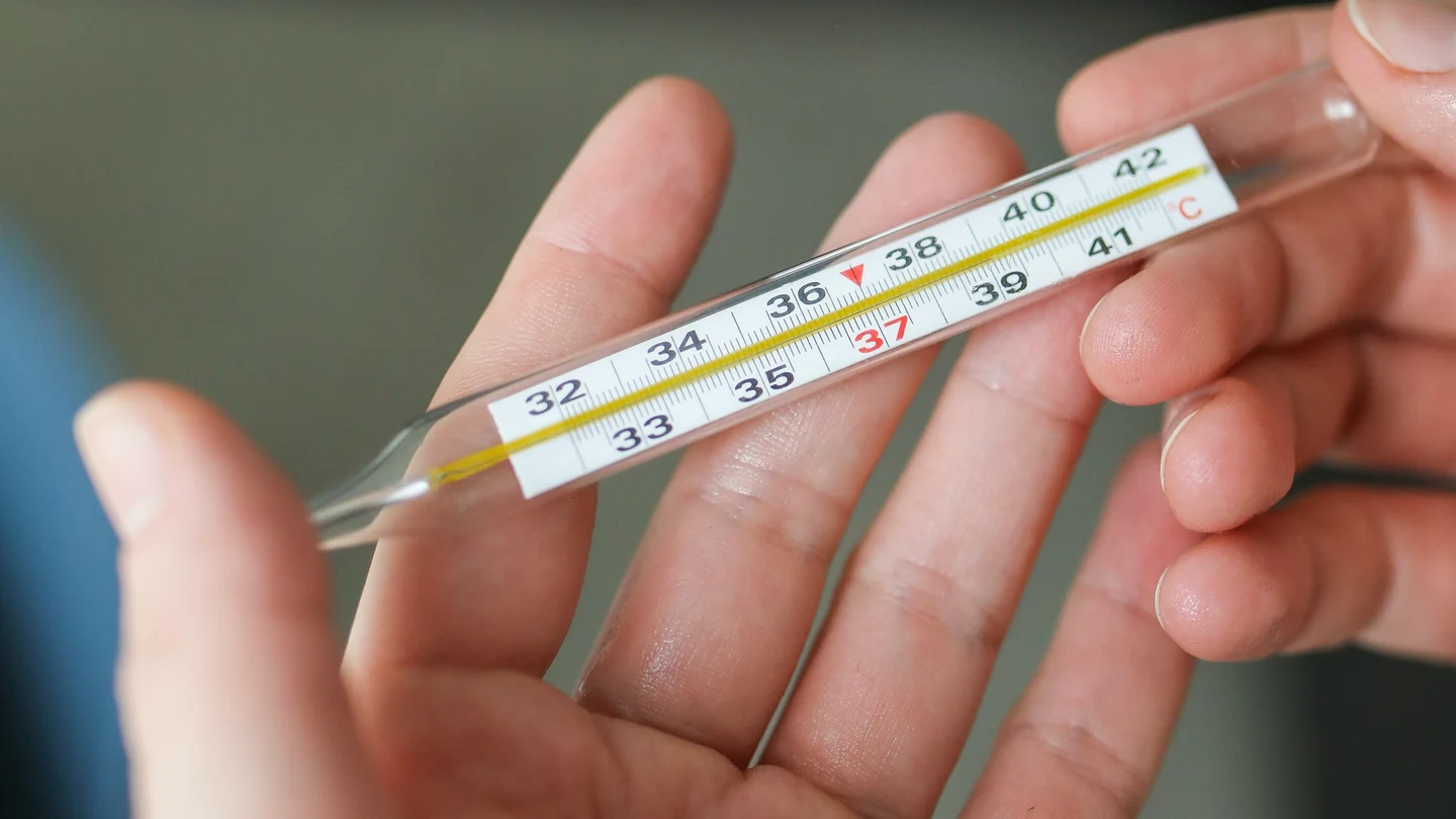 Cómo funciona un termómetro de mercurio Cómo funciona un termómetro de mercurio