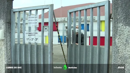 Muchos padres deciden no llevar a sus hijos al colegio por el aumento de contagios antes de Navidad Muchos padres deciden no llevar a sus hijos al colegio por el aumento de contagios antes de Navidad