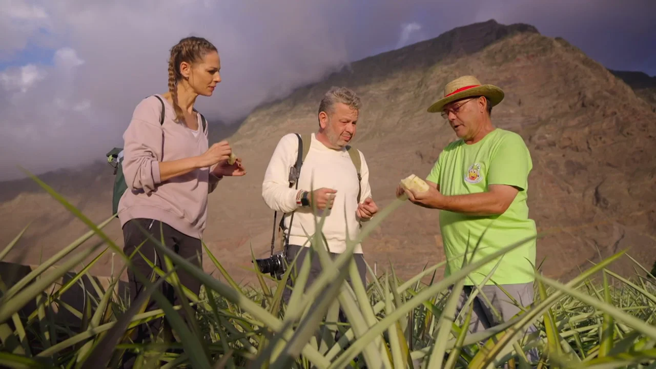 "Me has jodido la vida": la reacción de Alberto Chicote al probar la piña de El Hierro