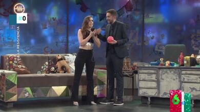 Ines Hernand llama por sorpresa a Ana Pastor delante de Broncano en La Resistencia: "Te has confundido, &iquest;no?"