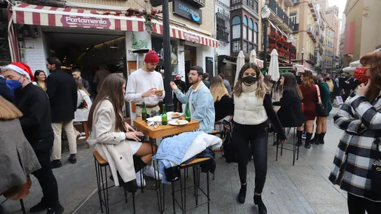 Ambiente en la Plaza de las Flores de la capital murciana. Ambiente en la Plaza de las Flores de la capital murciana.