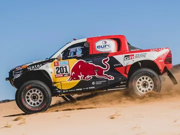 Al-Attiyah superaba a Carlos Sainz Al-Attiyah superaba a Carlos Sainz