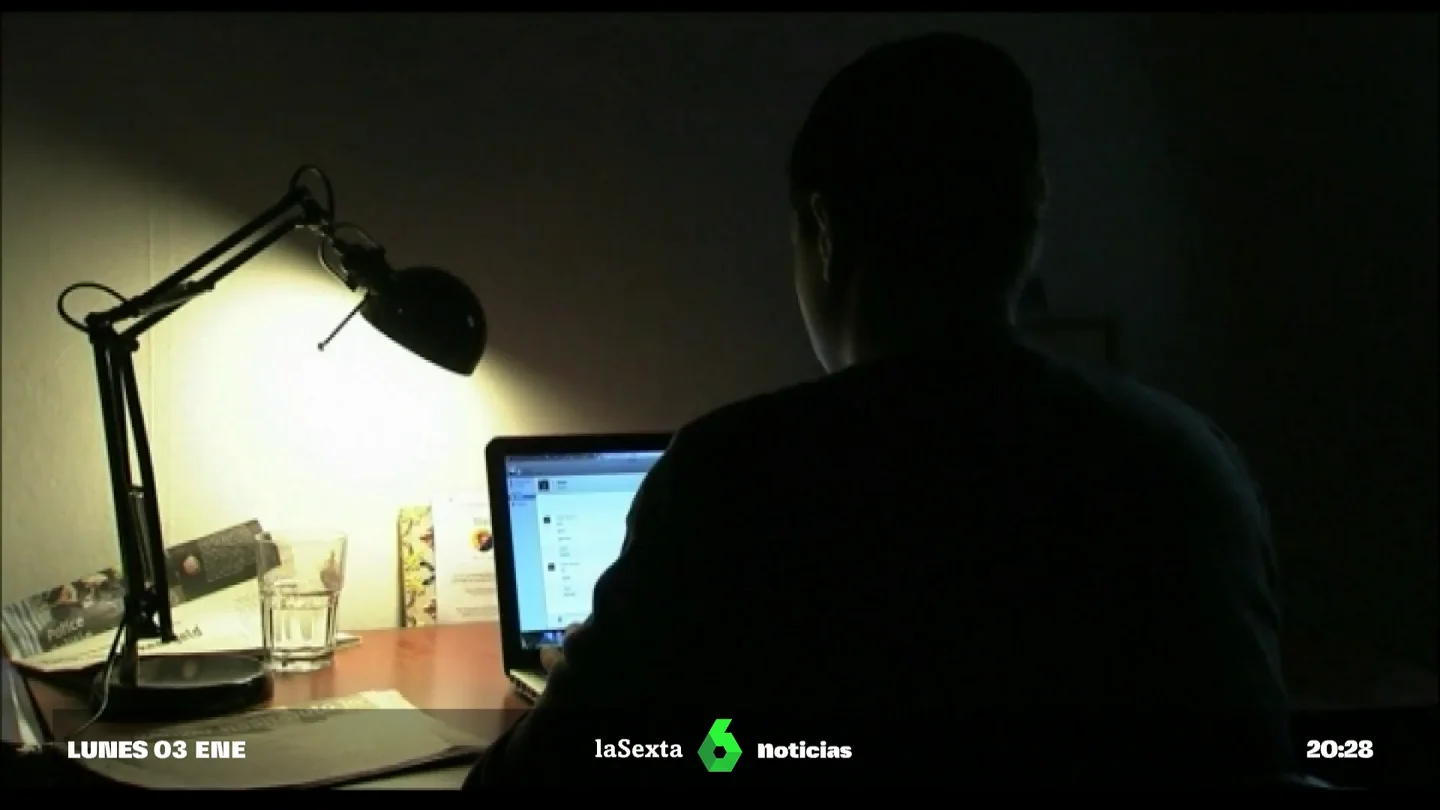 Investigan el suicidio de una joven en Jaén tras denunciar ciberacoso por su orientación sexual. Investigan el suicidio de una joven en Jaén tras denunciar ciberacoso por su orientación sexual.
