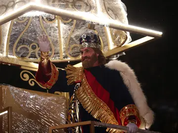 El rey Gaspar durante la cabalgata de Madrid