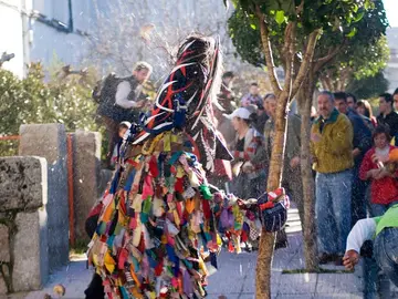 Jarramplas: el demonio llega a Piornal, Cáceres Jarramplas: el demonio llega a Piornal, Cáceres