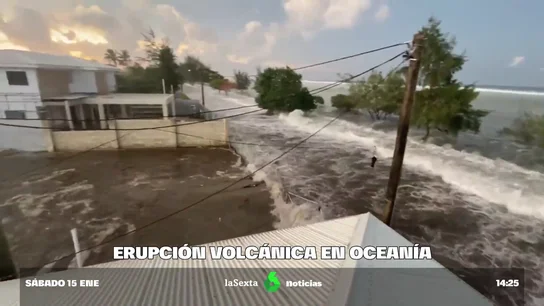 Tsunami en la isla de Tonga, Fiyi Tsunami en la isla de Tonga, Fiyi