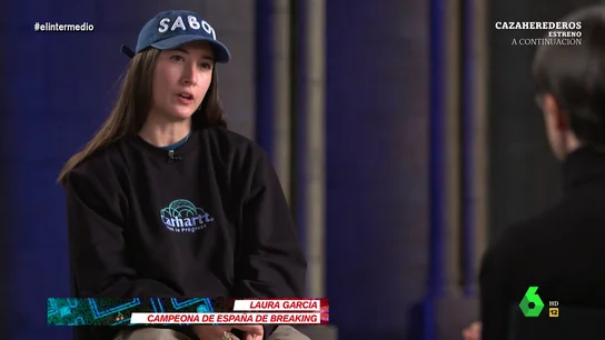 Thais entrevista Thais entrevista