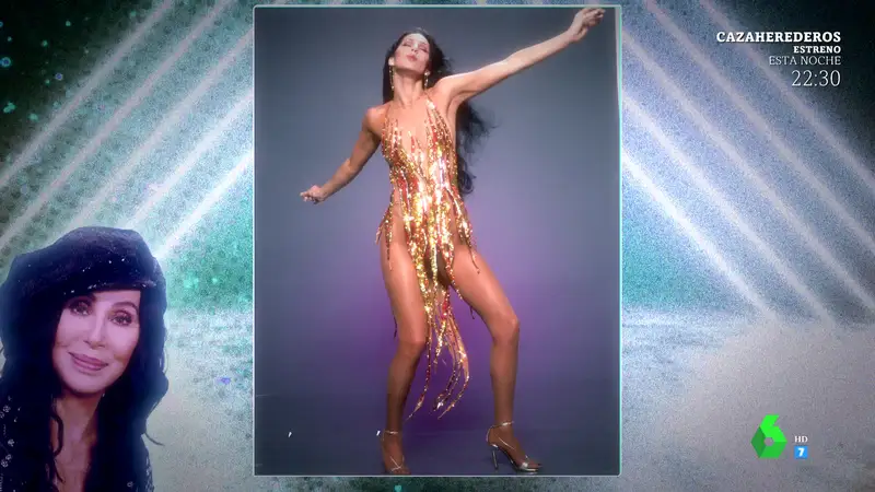 Los looks más icónicos de Cher, referente de la moda a los 75 años
