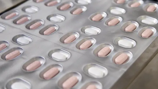 Pfizer afirma que 'Paxlovid' es eficaz contra ómicron: así es el antiviral oral que llegará a España Pfizer afirma que 'Paxlovid' es eficaz contra ómicron: así es el antiviral oral que llegará a España