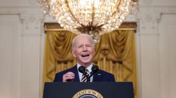 El presidente de Estados Unidos, Joe Biden, habla en conferencia de prensa en la Casa Blanca en Washington (EE.UU.).