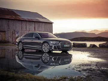 Audi A8 60 TFSIe quattro Audi A8 60 TFSIe quattro