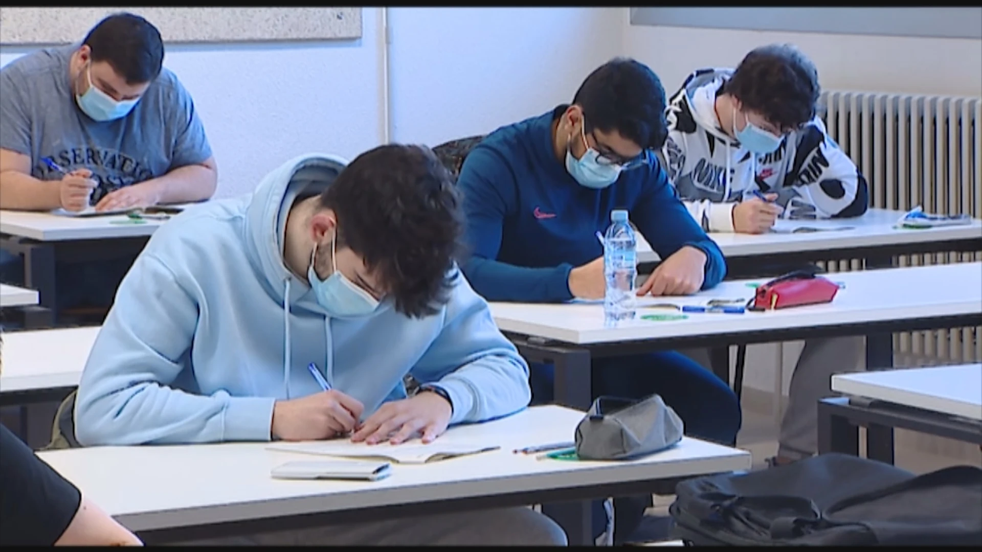 La sexta ola complica los exámenes de enero: las universidades suman miles de positivos mientras buscan soluciones