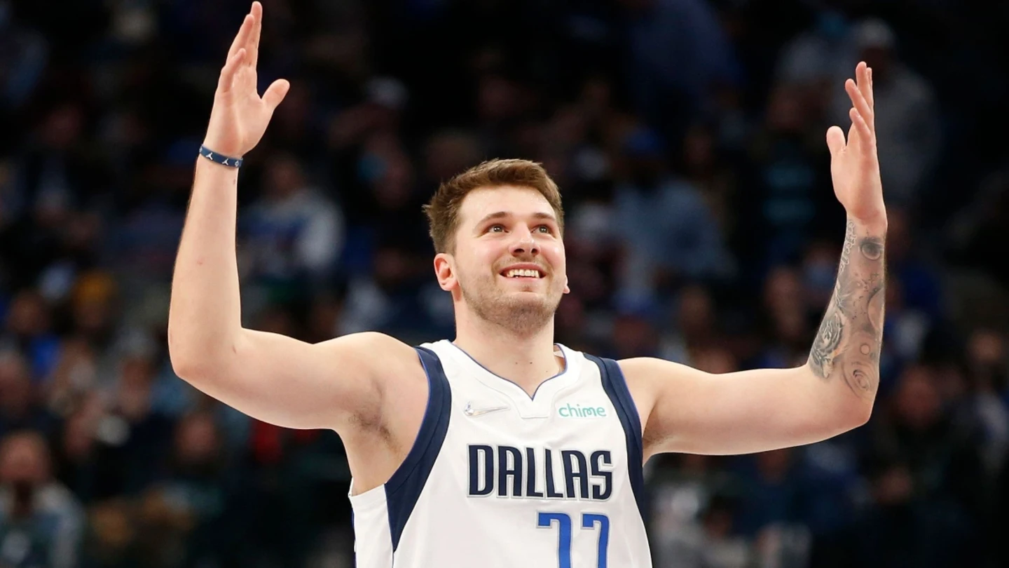 Luka Doncic, con los Mavs Luka Doncic, con los Mavs
