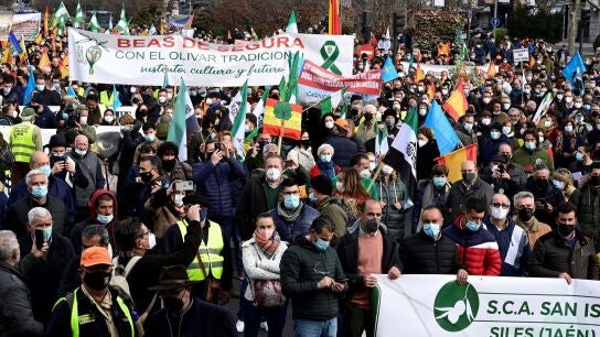 La Asociaci&oacute;n para el Desarrollo y Defensa del Mundo Rural, Alma Rural, se manifiesta en Madrid