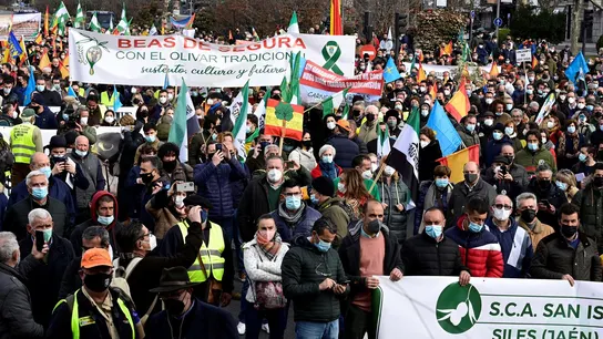 La Asociación para el Desarrollo y Defensa del Mundo Rural, Alma Rural, se manifiesta en Madrid La Asociación para el Desarrollo y Defensa del Mundo Rural, Alma Rural, se manifiesta en Madrid