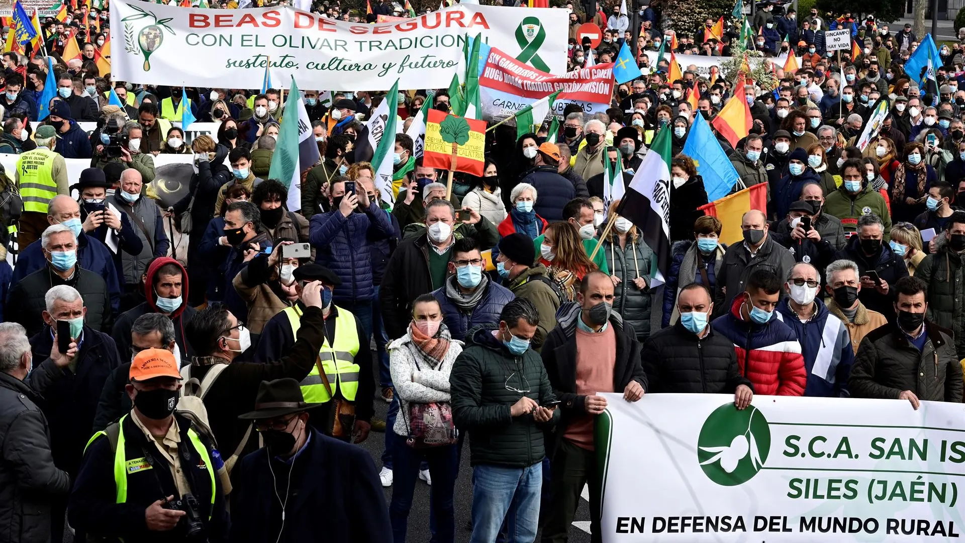 La Asociación para el Desarrollo y Defensa del Mundo Rural, Alma Rural, se manifiesta en Madrid