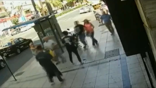 Bulo de una supuesta agresión a un anciano en España Bulo de una supuesta agresión a un anciano en España