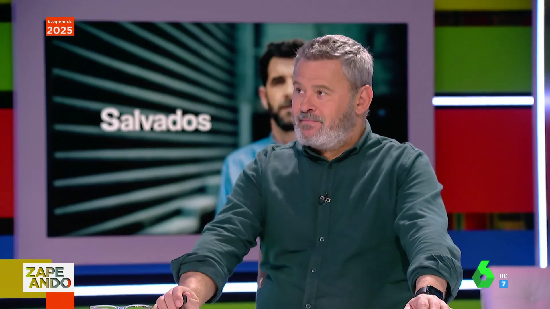 Miki Nadal se pone en la piel del alcalde de Vigo en este vídeo de Zapeando para imitar su reacción tras ser entrevistado en Salvados