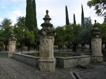 Esta es la leyenda de la fuente de Santa María del Patio de los Naranjos de Córdoba Esta es la leyenda de la fuente de Santa María del Patio de los Naranjos de Córdoba