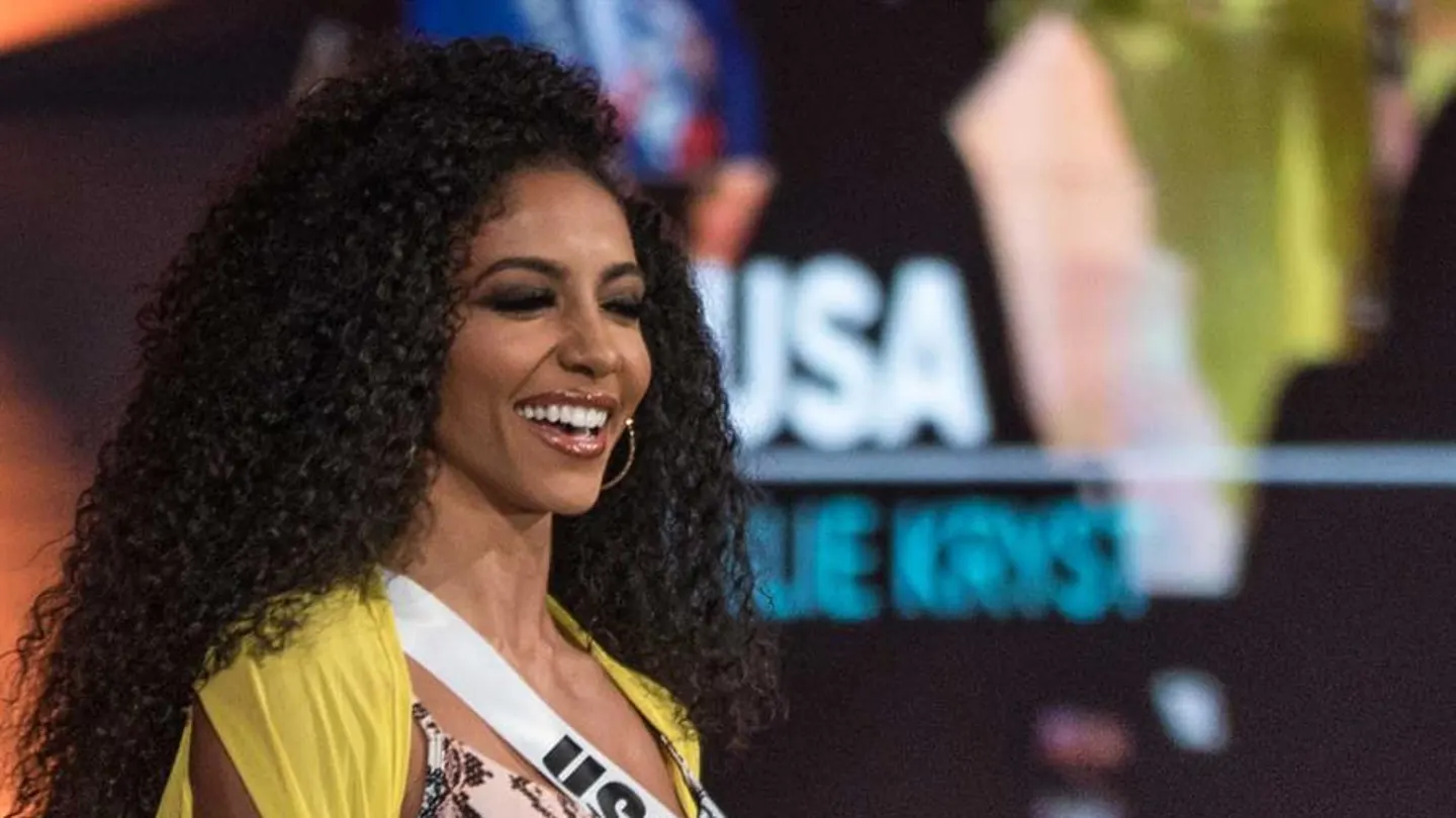 Muere Cheslie Kryst, Miss Estados Unidos 2019, tras tirarse desde un rascacielos Muere Cheslie Kryst, Miss Estados Unidos 2019, tras tirarse desde un rascacielos