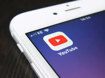 YouTube YouTube